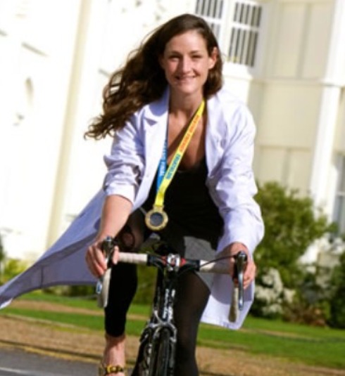 Dr. Tamsin Lewis M.D., Integrative Medicine Expert